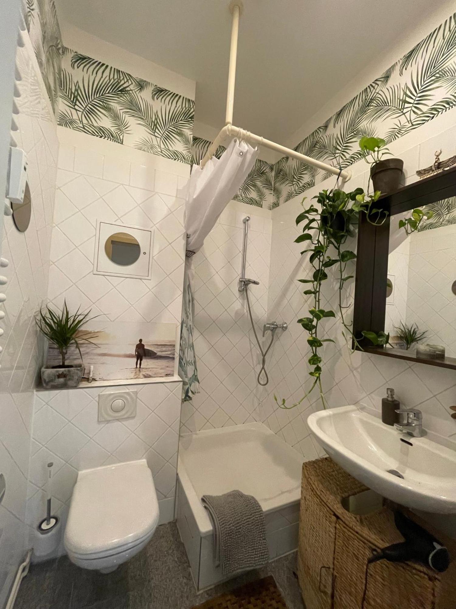 Spirit & Style - Grosszuegige, Helle Altbauwohnung In Bester Prenzlauer Berg Lage Appartement Berlijn