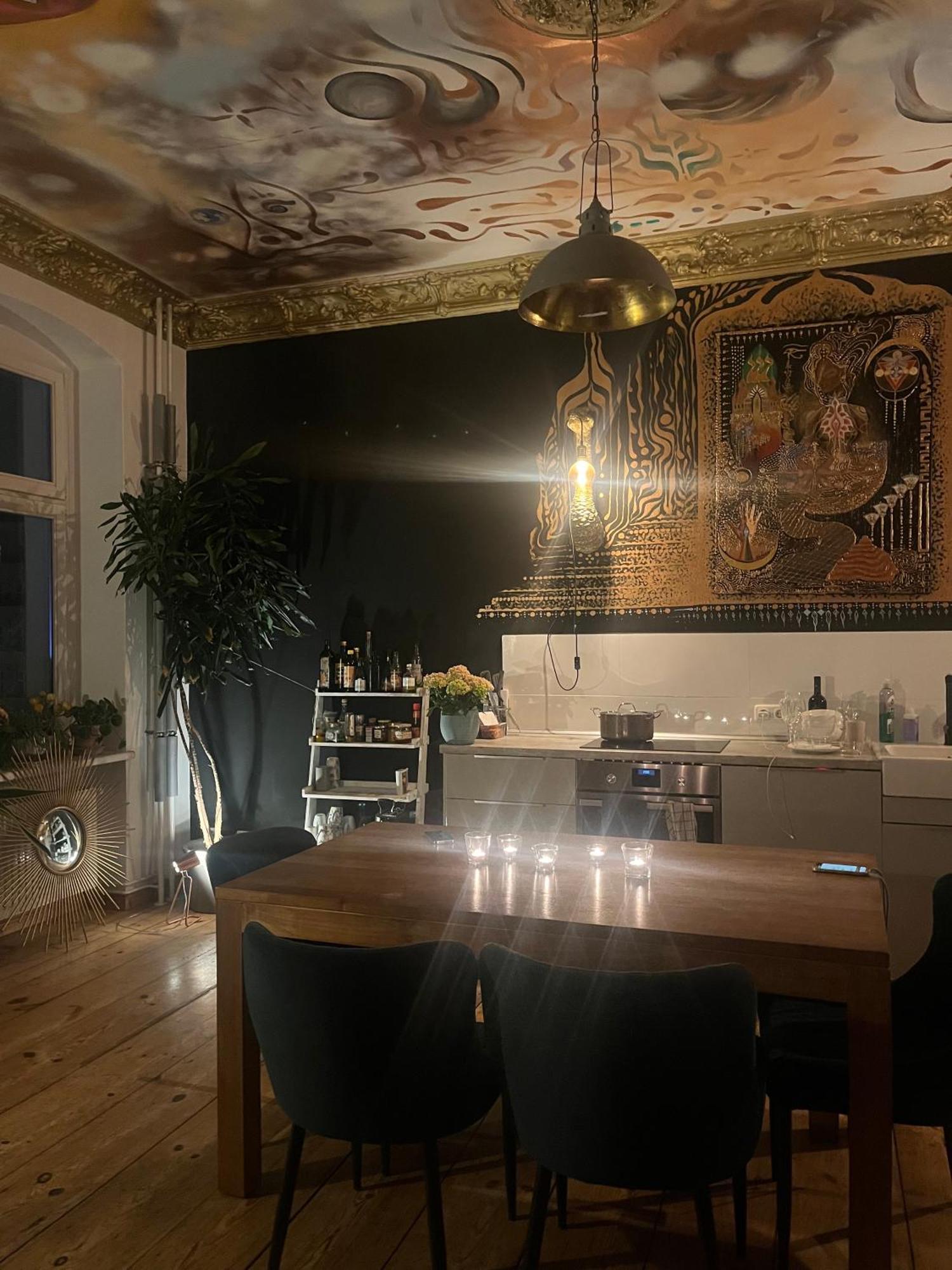 Spirit & Style - Grosszuegige, Helle Altbauwohnung In Bester Prenzlauer Berg Lage Appartement Berlijn